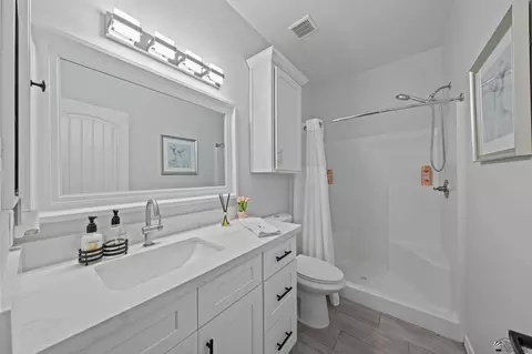 Bath - 14159 E 49 Dr, Yuma, AZ 85367 photo 4 of 6