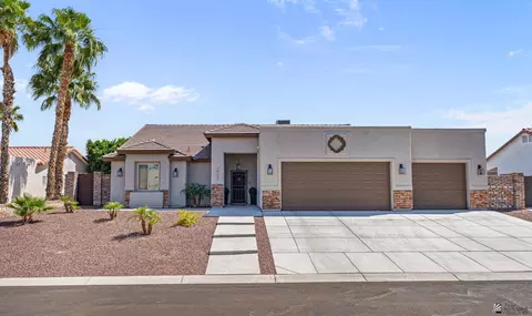 Exterior - 14159 E 49 Dr, Yuma, AZ 85367 photo 2 of 9