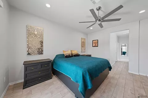 Bedroom - 14159 E 49 Dr, Yuma, AZ 85367 photo 3 of 6