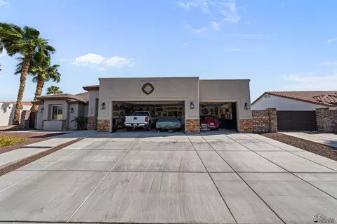 Exterior - 14159 E 49 Dr, Yuma, AZ 85367 photo 3 of 9