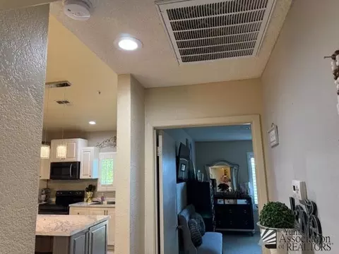 Entry Way - 9010 E 30 Pl, Yuma, AZ 85365 photo 3 of 5