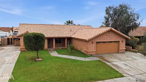 Exterior - 10575 36 Pl, Yuma, AZ 85365 photo 2 of 9
