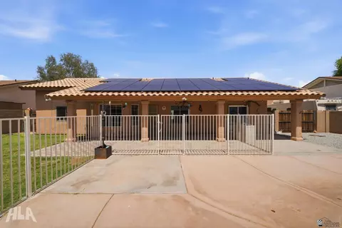 Exterior - 10575 36 Pl, Yuma, AZ 85365 photo 8 of 9