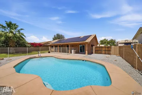 Exterior - 10575 36 Pl, Yuma, AZ 85365 photo 3 of 9