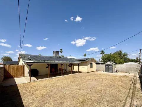 Exterior - 1113 E Corona Dr, Yuma, AZ 85365 photo 3 of 8