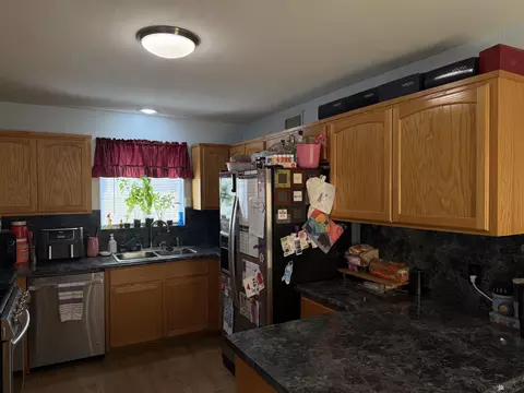 Kitchen - 1113 E Corona Dr, Yuma, AZ 85365 photo 2 of 4