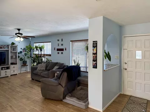Entry Way - 1113 E Corona Dr, Yuma, AZ 85365 photo 1 of 1