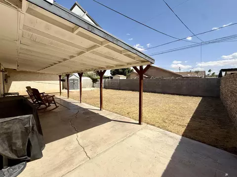 Exterior - 1113 E Corona Dr, Yuma, AZ 85365 photo 5 of 8