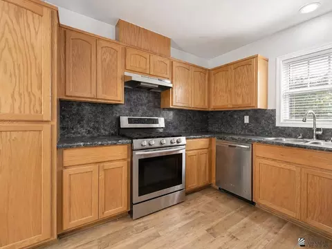 Kitchen - 1113 E Corona Dr, Yuma, AZ 85365 photo 3 of 4