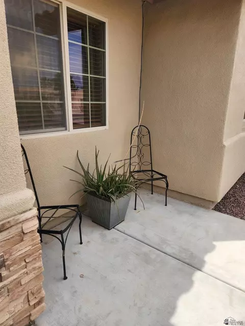 Exterior - 11633 E 28 Pl, Yuma, AZ 85367 photo 3 of 11