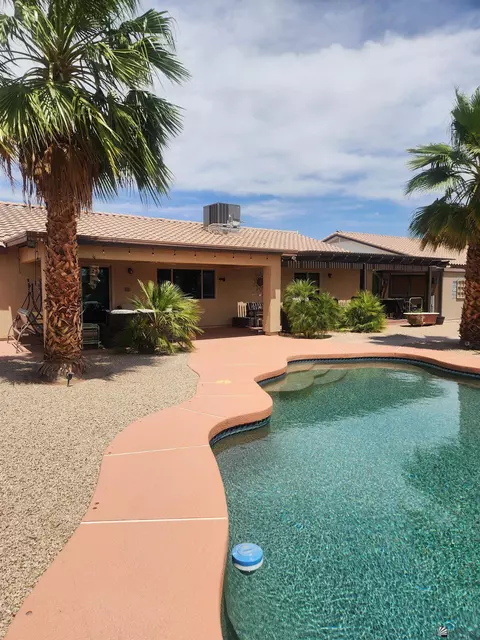 Exterior - 11633 E 28 Pl, Yuma, AZ 85367 photo 10 of 11