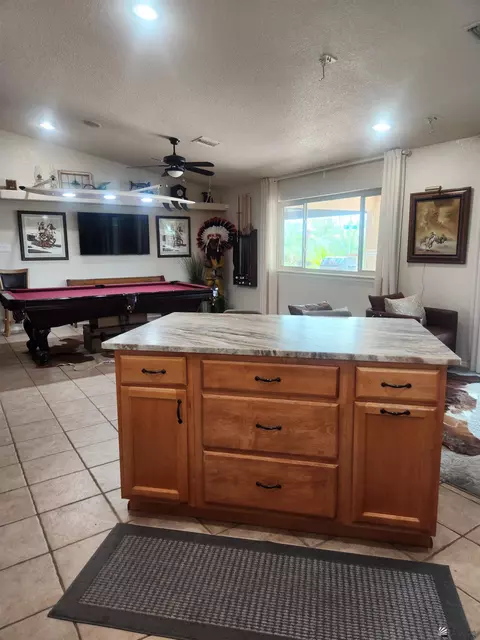 Kitchen - 11633 E 28 Pl, Yuma, AZ 85367 photo 2 of 4