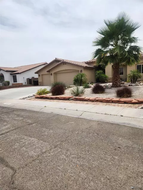 Exterior - 11633 E 28 Pl, Yuma, AZ 85367 photo 2 of 11