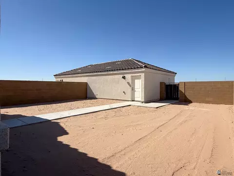 Exterior - 8564 E Desert Spring Dr, Yuma, AZ 85365 photo 3 of 4