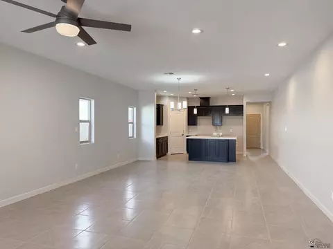Living - 8564 E Desert Spring Dr, Yuma, AZ 85365 photo 1 of 2