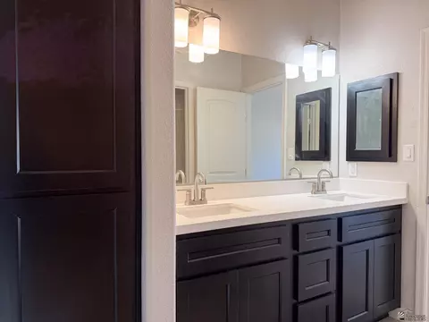 Bath - 8564 E Desert Spring Dr, Yuma, AZ 85365 photo 1 of 5