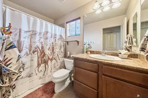 Bath - 11598 E 27 St, Yuma, AZ 85367 photo 2 of 2