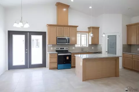 10828 E 45 St, Yuma, AZ 85367 photo 2