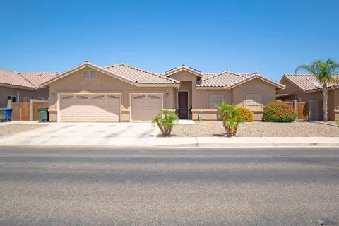 4450 W 24 Pl, Yuma, AZ 85364