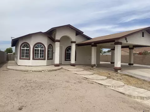 506 Fuentes Dr, San Luis, AZ 85336