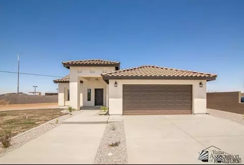 5049 E Monreal Ln, San Luis, AZ 85336