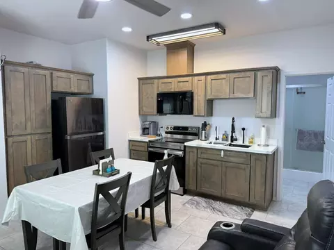 Kitchen - 13267 E 46 Dr, Yuma, AZ 85367 photo 4 of 4