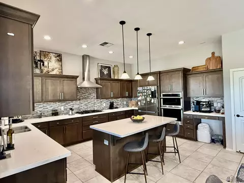 Kitchen - 3556 E Corso Cavallo Ln, Yuma, AZ 85365 photo 2 of 3