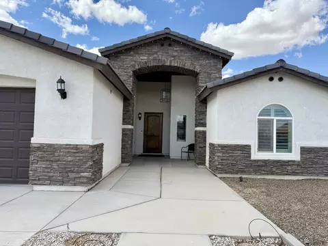 Exterior - 3556 E Corso Cavallo Ln, Yuma, AZ 85365 photo 2 of 14