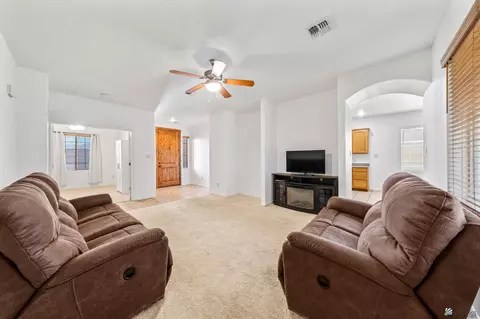 Living - 12222 E 33 Pl, Yuma, AZ 85367 photo 1 of 1