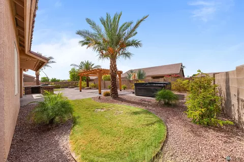 Exterior - 12222 E 33 Pl, Yuma, AZ 85367 photo 4 of 7