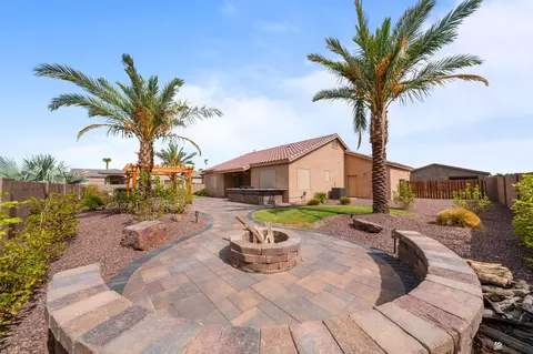 Exterior - 12222 E 33 Pl, Yuma, AZ 85367 photo 5 of 7