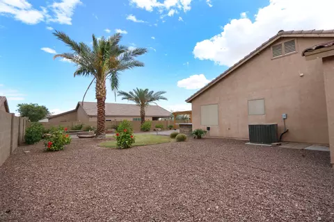 Exterior - 12222 E 33 Pl, Yuma, AZ 85367 photo 6 of 7