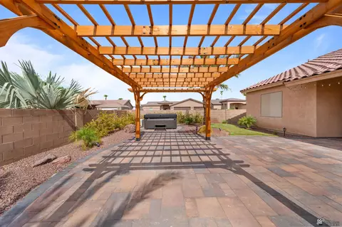 Exterior - 12222 E 33 Pl, Yuma, AZ 85367 photo 3 of 7
