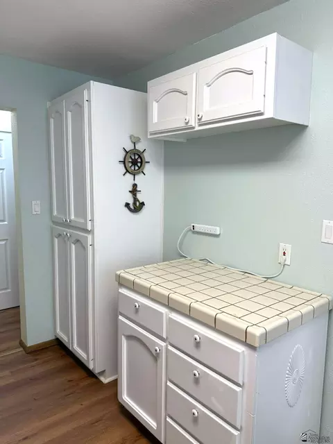 Kitchen - 13218 E 47 Dr, Yuma, AZ 85367 photo 5 of 5