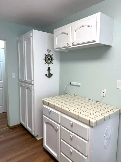 Kitchen - 13218 E 47 Dr, Yuma, AZ 85367 photo 5 of 5