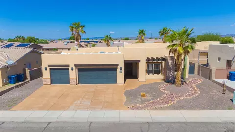 Exterior - 11632 E 28 Pl, Yuma, AZ 85367 photo 3 of 9