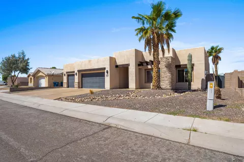 Exterior - 11632 E 28 Pl, Yuma, AZ 85367 photo 2 of 9