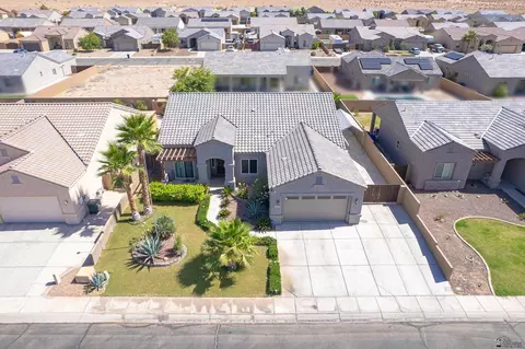 View/Area - 10215 E 39 St, Yuma, AZ 85367 photo 1 of 5