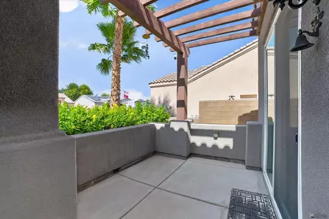 Exterior - 10215 E 39 St, Yuma, AZ 85367 photo 4 of 9