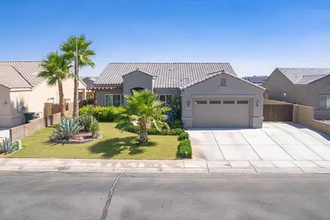 Exterior - 10215 E 39 St, Yuma, AZ 85367 photo 1 of 6