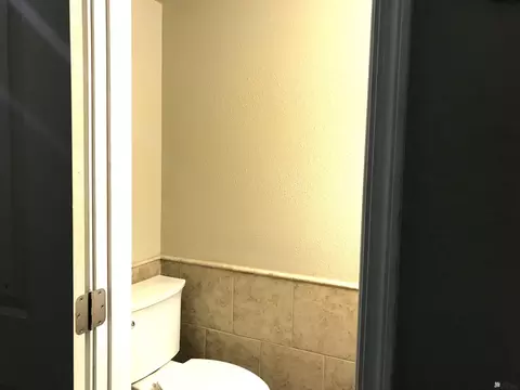Bath - 13132 E 43 Ln, Yuma, AZ 85367 photo 3 of 4