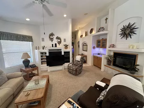 Living - 14186 E 51 Pl, Yuma, AZ 85367 photo 1 of 2