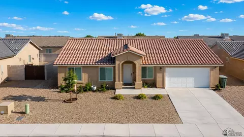 7631 E 43 St, Yuma, AZ 85365