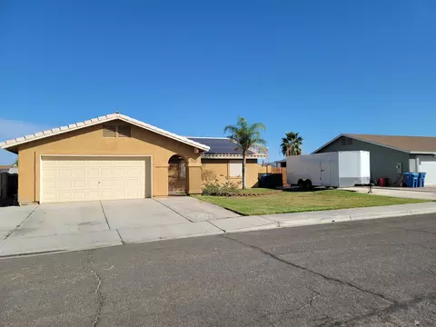 Exterior - 11476 E 28 Pl, Yuma, AZ 85367 photo 2 of 17