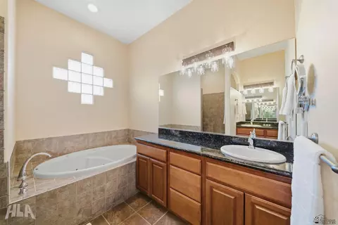Bath - 14628 E 56 St, Yuma, AZ 85367 photo 1 of 4