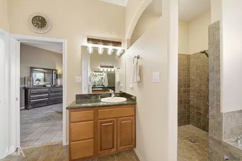 Bath - 14628 E 56 St, Yuma, AZ 85367 photo 3 of 4