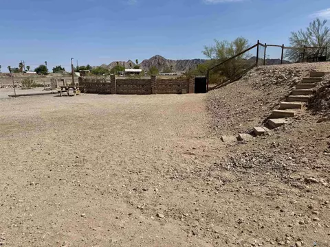 0000 E Warren Dr, Yuma, AZ 85367 photo 4