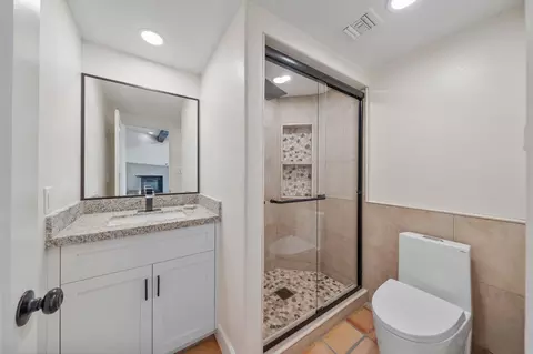 Bath - 6319 E Telegraph St, Yuma, AZ 85365 photo 6 of 6
