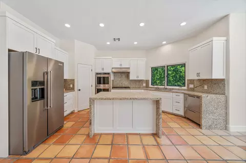 Kitchen - 6319 E Telegraph St, Yuma, AZ 85365 photo 5 of 6