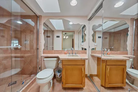 Bath - 4189 E County 15 St, Yuma, AZ 85365 photo 6 of 7